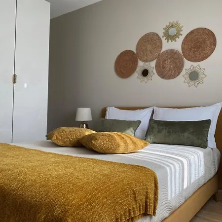 Holiday home La City, 3 Chambres Jusqu'a 6 Pers A 15min De Pau Artiguelouve