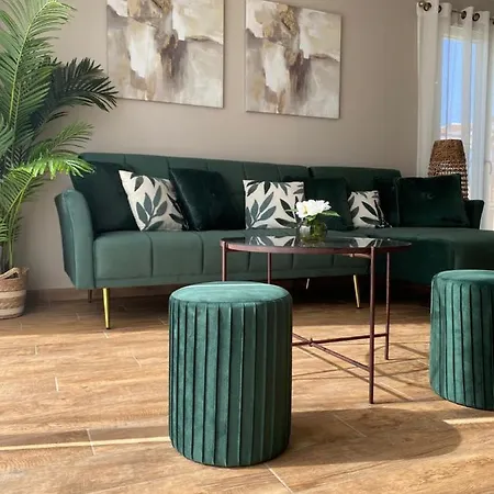 La City, 3 Chambres Jusqu'a 6 Pers A 15min De Pau Holiday home