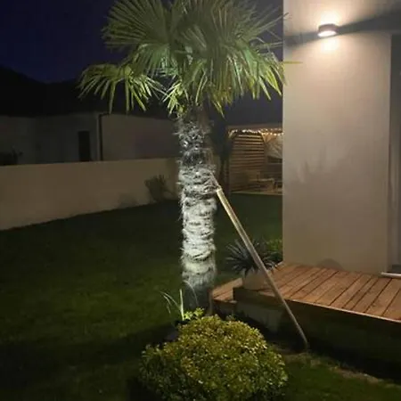 Holiday home La City, 3 Chambres Jusqu'a 6 Pers A 15min De Pau Artiguelouve